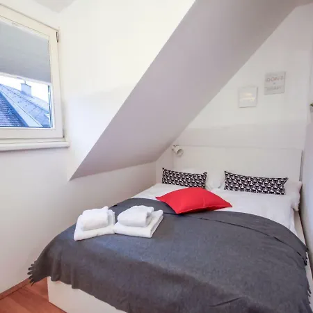 Апартаменты Scha¶pfstrasse 6b.1